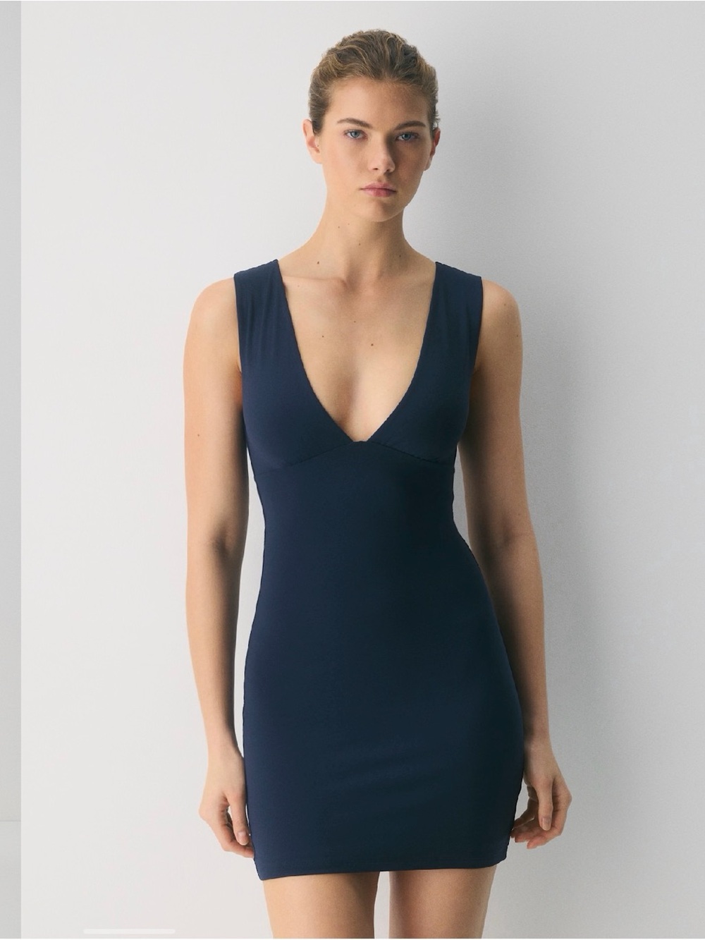 Aritzia
Original Contour Fascinate Dress